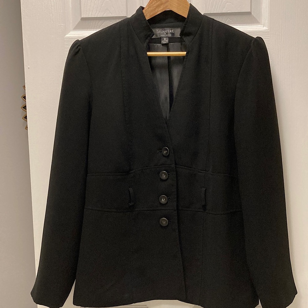 Signature by Larry Levine  jacket size 16